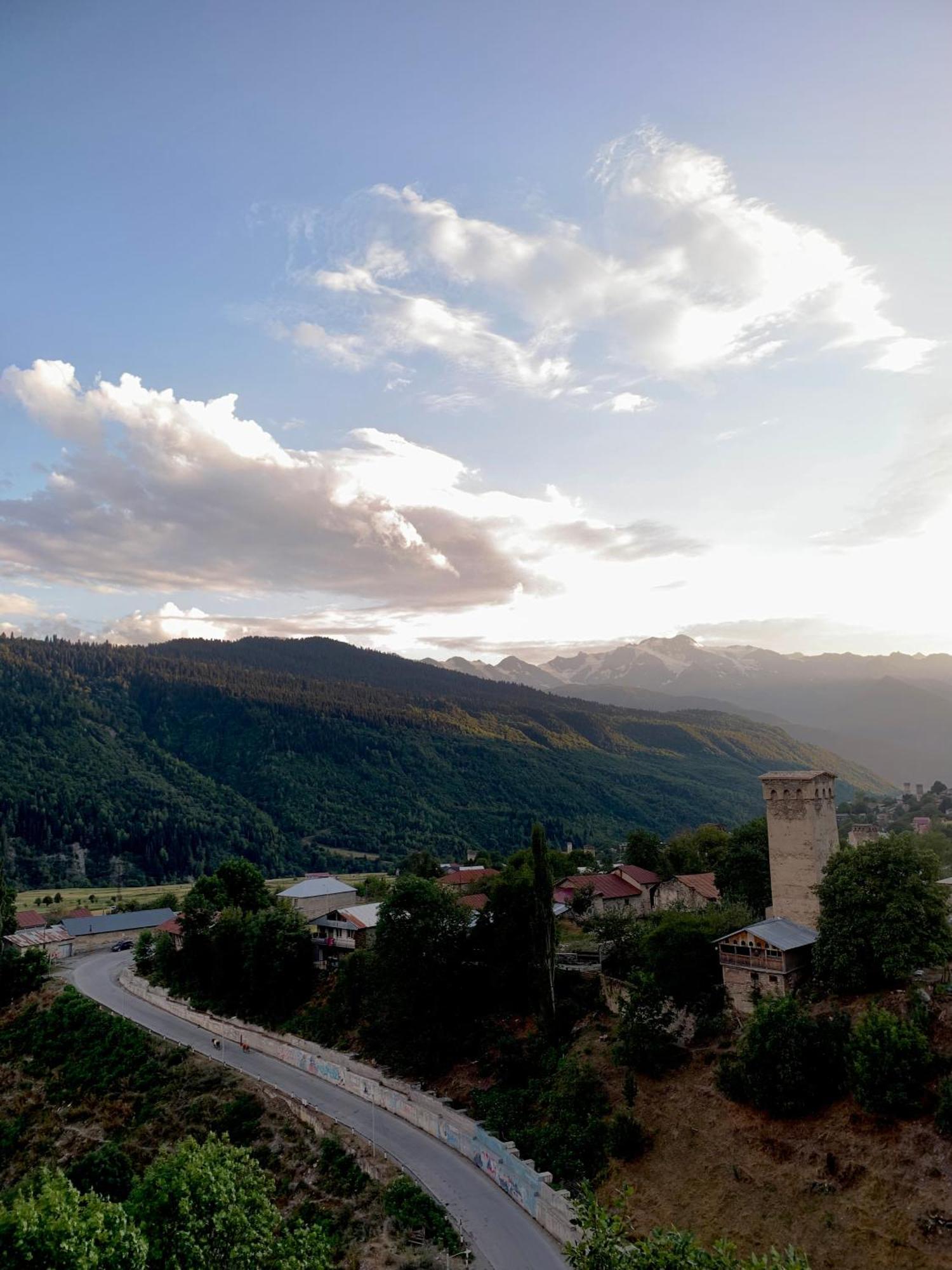 River Side Svaneti Mestia Exterior foto