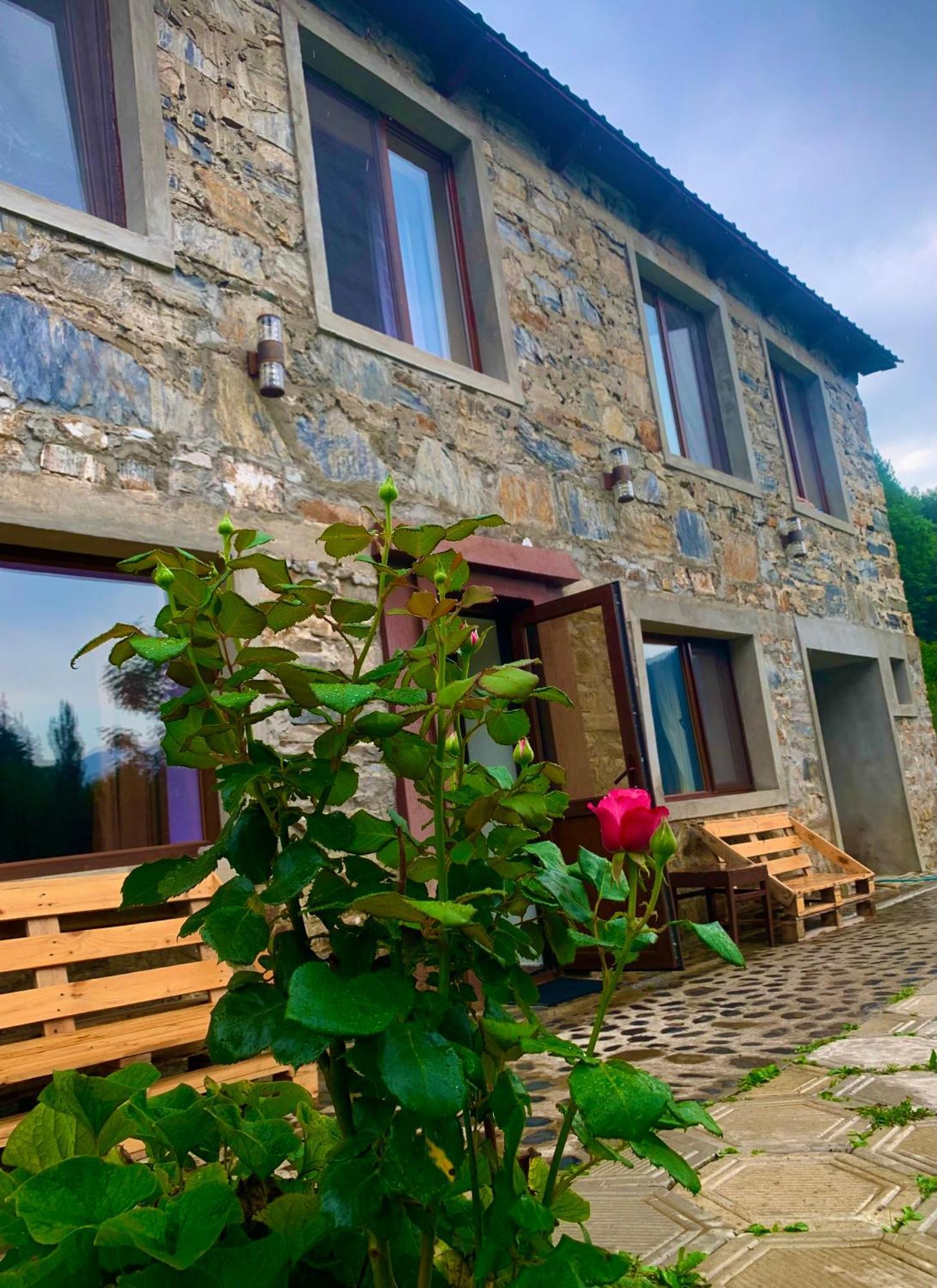 River Side Svaneti Mestia Exterior foto
